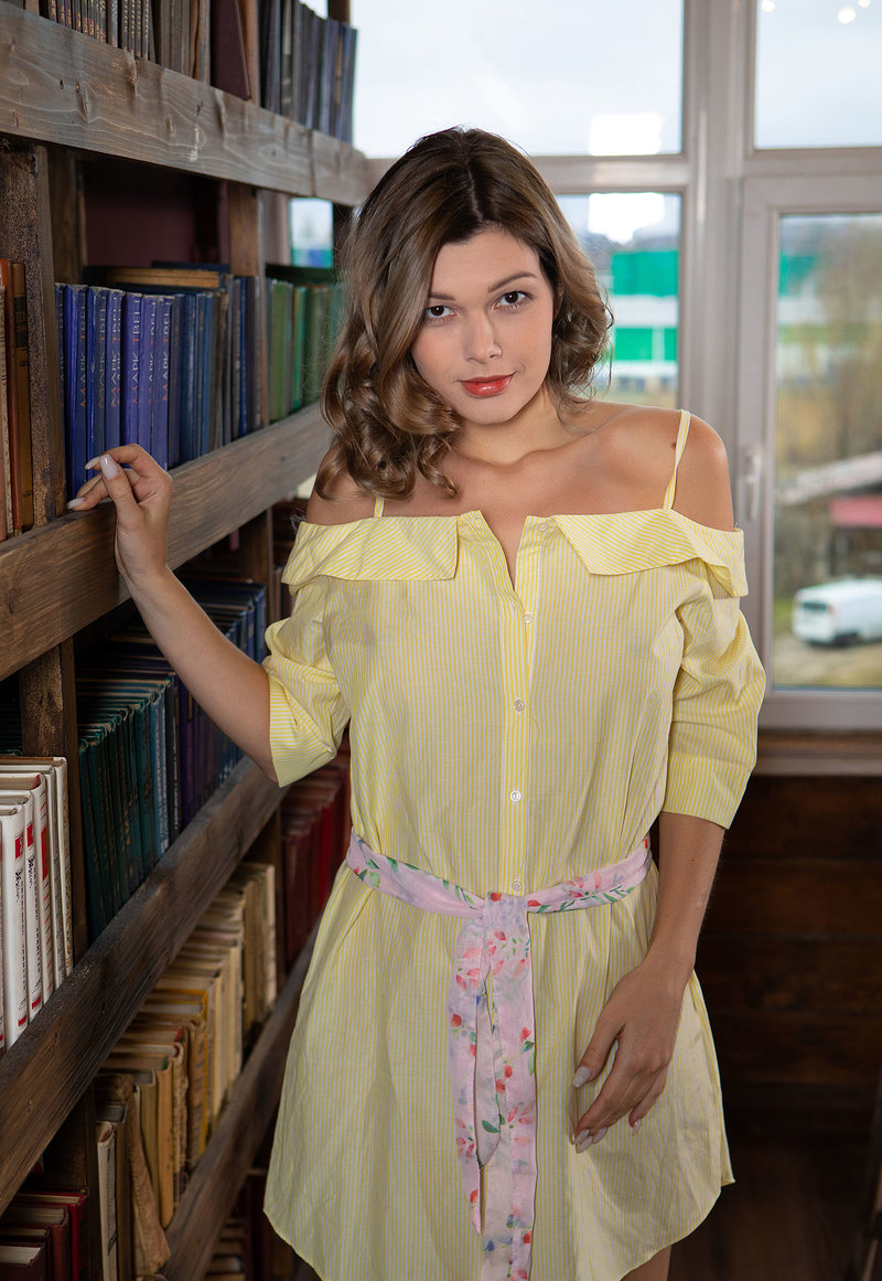 Елена, 24 года, 2 размер груди